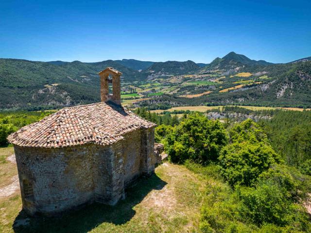 ecotourisme-baronnies-provencales-chapelle-almesnage.jpg