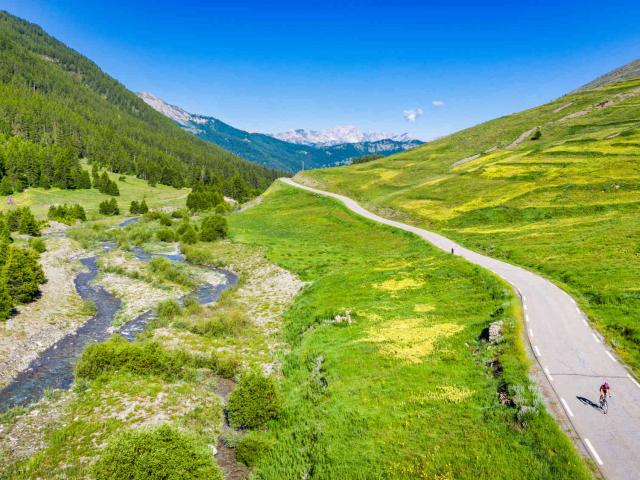 cycliste-col-agnel-queyras-fabregue-r.jpg