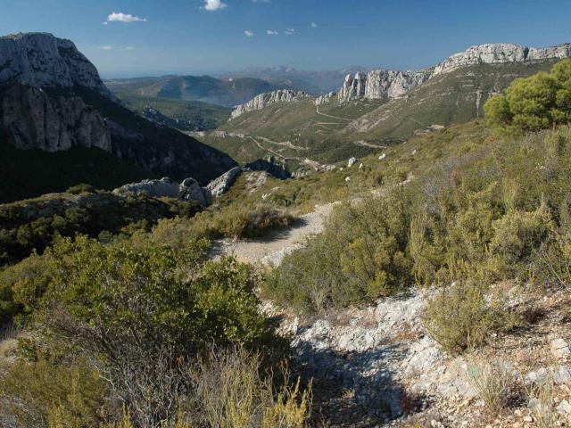 st-baume-en-tete-sentier-de-la-glaciere-jean-marc-salles.jpg