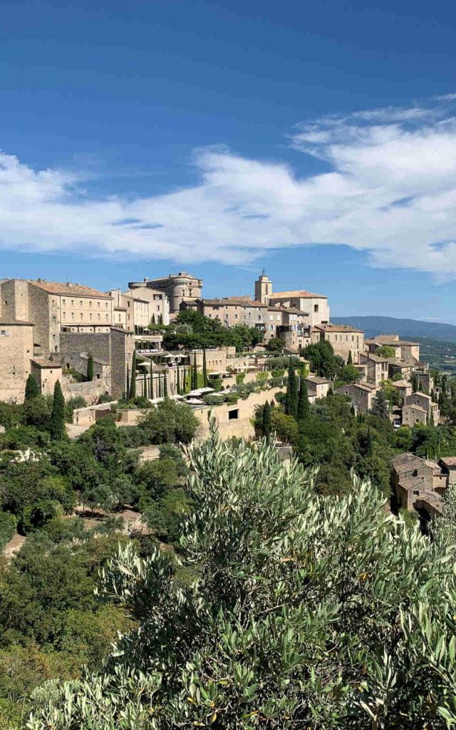 ecotourisme-luberon-village-gordes-s-lepelley.jpg