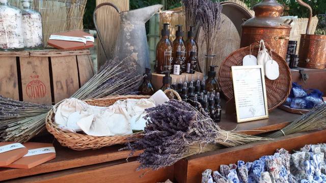 Rocher Mistral Marché Provençal