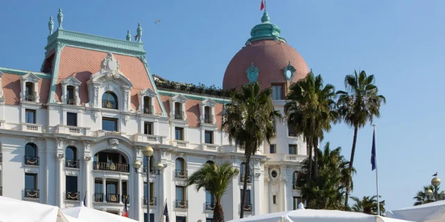 Fassade des Negresco-Hotels in Nizza