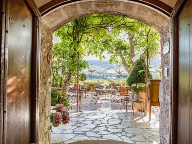 Terrasse Du Restaurant Bastide Moustiers Sainte Marie