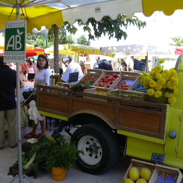 Marche Des Producteur Des Salles Sur Verdon