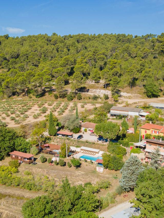 Vue Domaine Villelaure Oustaou Du Luberon 1