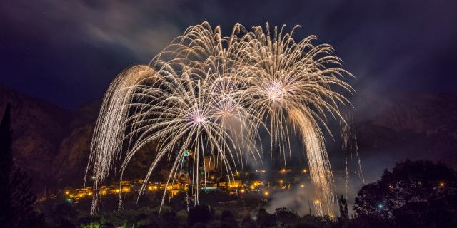 Fete Feu D'artifice Moustiers Sainte Marie Philippe Murtas