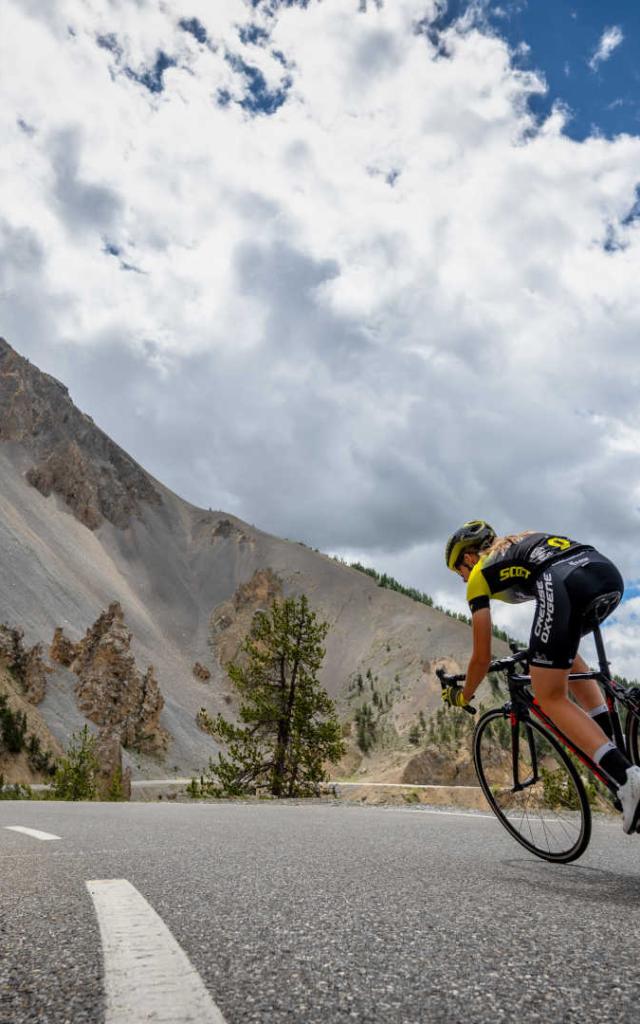 Cycliste Col Izoard Hautes Alpes Rfabregue