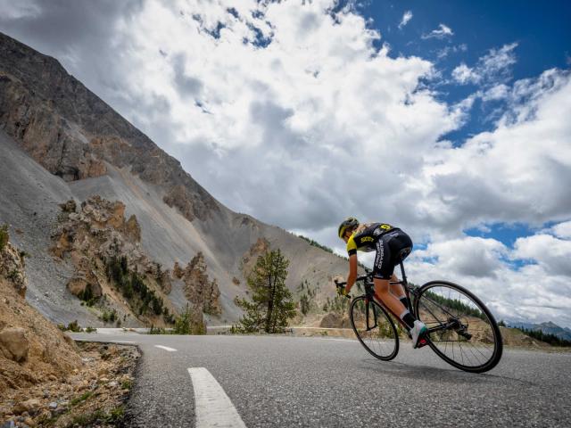 Cycliste Col Izoard Hautes Alpes Rfabregue
