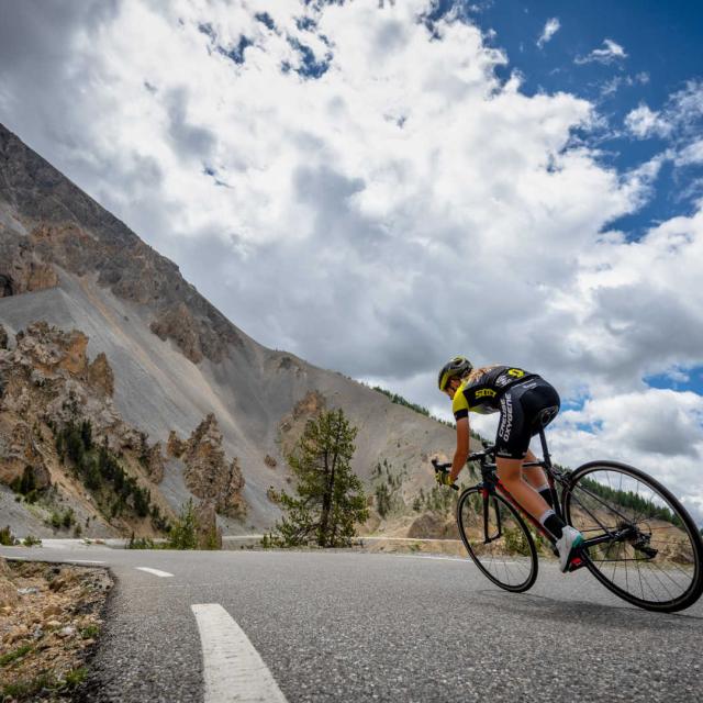 Cycliste Col Izoard Hautes Alpes Rfabregue
