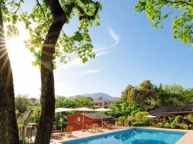 Vue Piscine Hôtel Cantemerle Vence Côte d'Azur