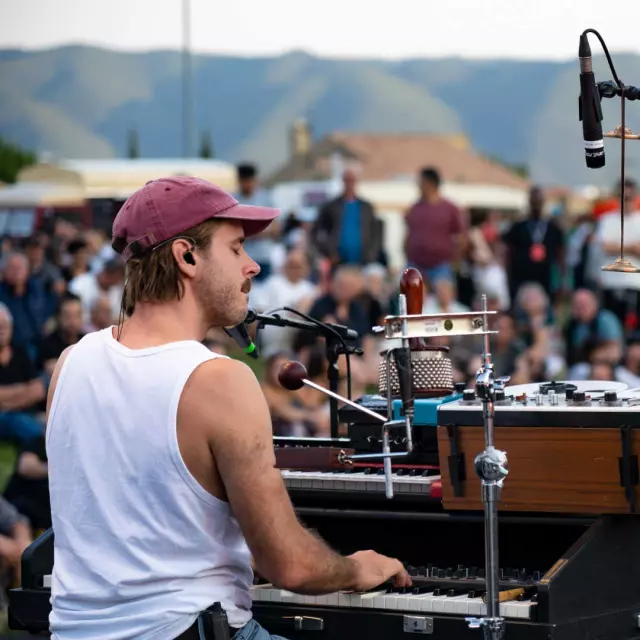 Concert Duo Les Escapades Chateau Arnoux Alpes Haute Provence Shillairet