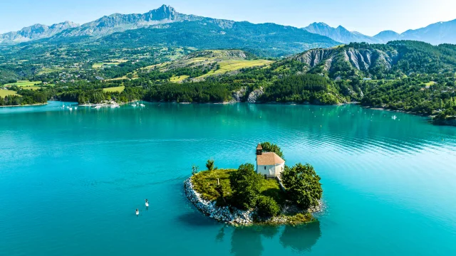 Chapelle Serre Poncon Alpes