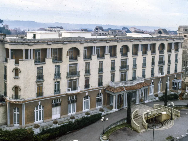 Hotel Du Roy Rene Aix En Provence Archives Groucaute