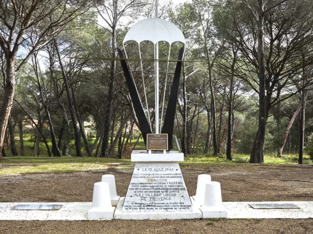 Memorial Mitan La Motte Regionprovencealpescotedazur Inventaire General Fpauvarel