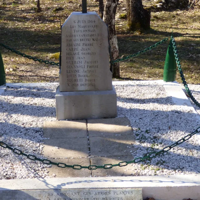 Monument dit citerne du gouvernement (Méounes-lès-Montrieux)-Région Provence-Alpes-Côte d'Azur-Inventaire général-KZimmermann-Orengo