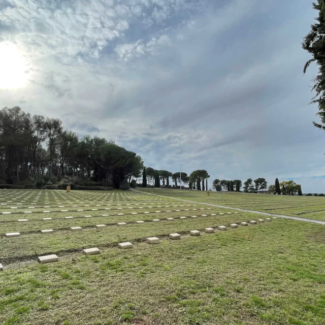 Necropole Nationale De Luynes Tkeutchayan