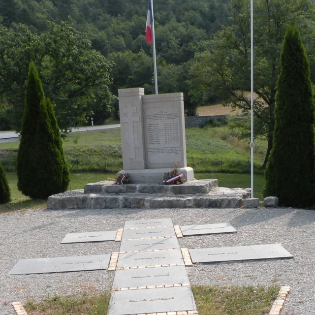 Monument du Souvenir Français (Saint-Julien-du-Verdon)-Région Provence-Alpes-Côte d'Azur-Inventaire général-ALaurent