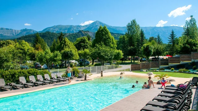 Camping Les Prairies - La-Seyne-les-Alpes-Alpes