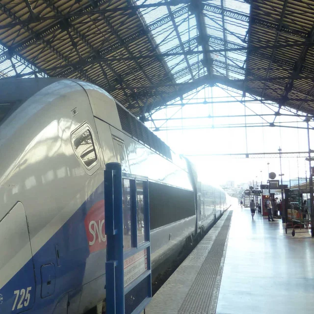 Train à la gare de Marseille