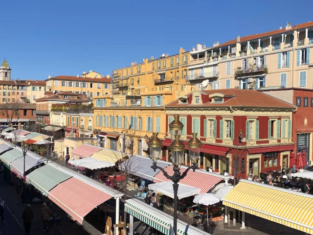 Cours Saleya vu d'en haut