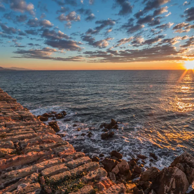 Coucher de soleil et nuages vus depuis les remparts d'Antibes