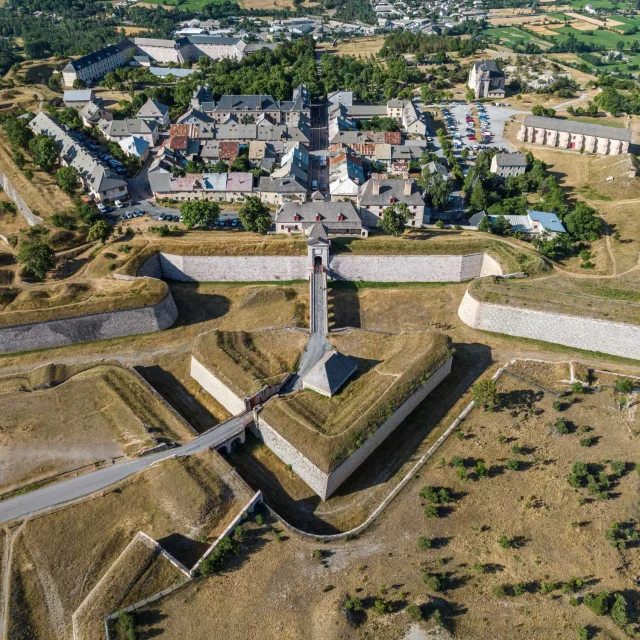 vue aérienne de Mont Dauphin