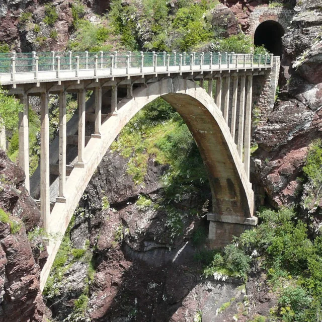 Pont du Saut de la Mariée à Guillaumes