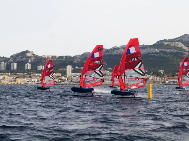 Windsurf Au Large De Marseille P. Messina Provence Tourisme 1