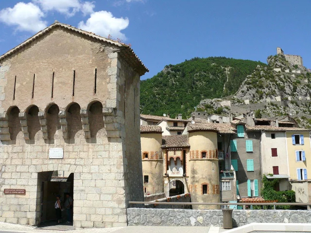 Porte royale d'Entrevaux