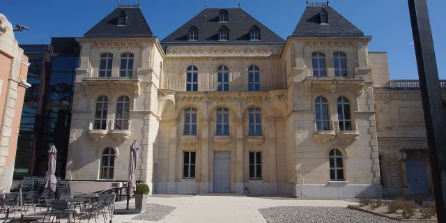 Chateau De La Buzine