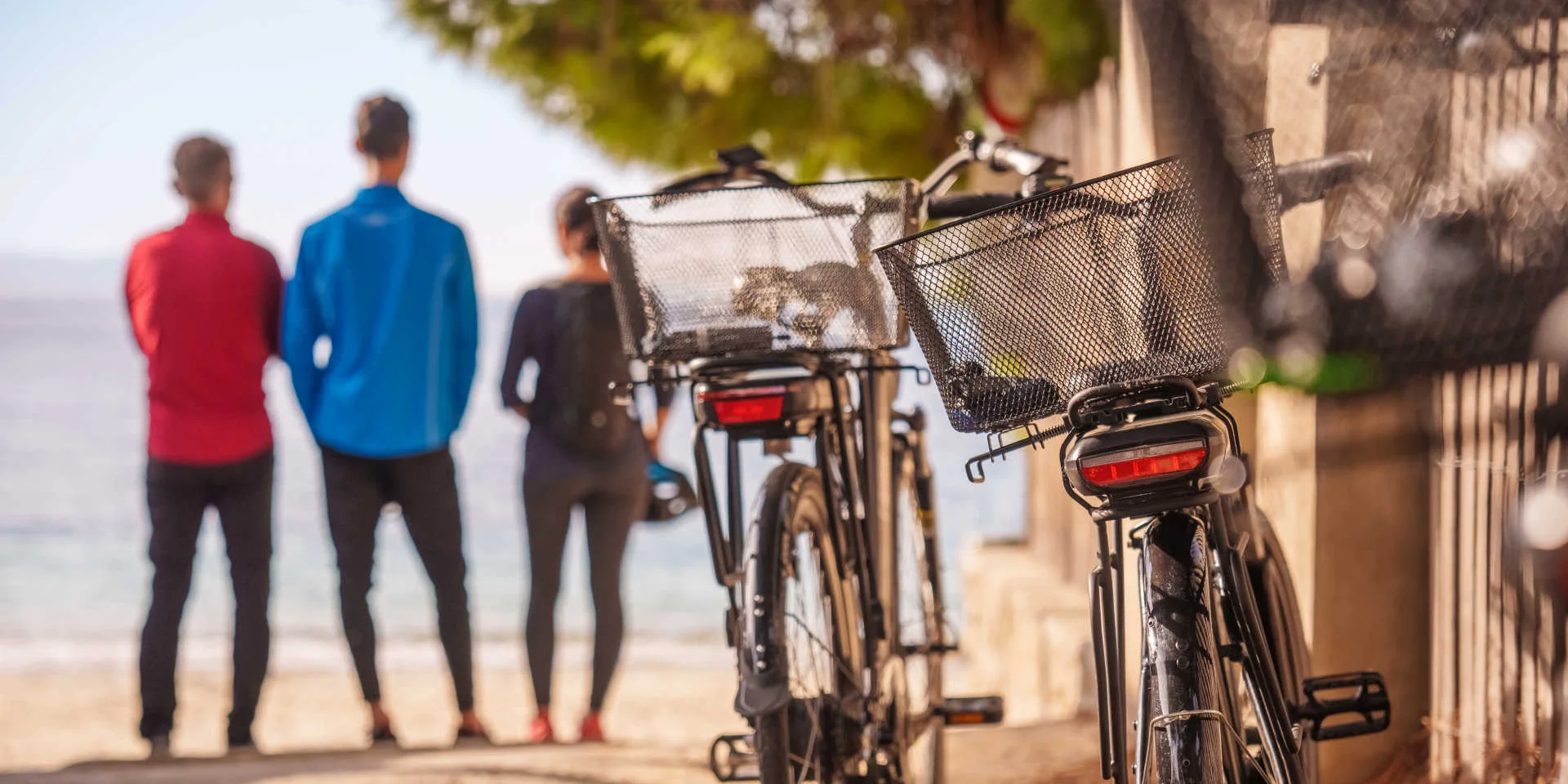 Rückenradler am Strand von Le Lavandou