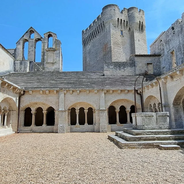 Abbaye Saint-Pierre de Montmajour