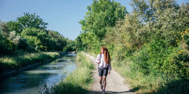 Canal Carpentras Pernes Les Fontaines