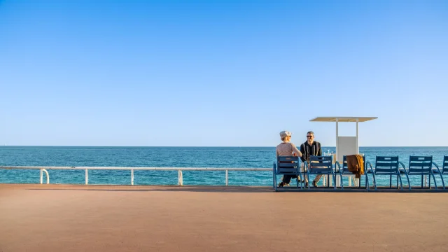 chaise bleues à Nice