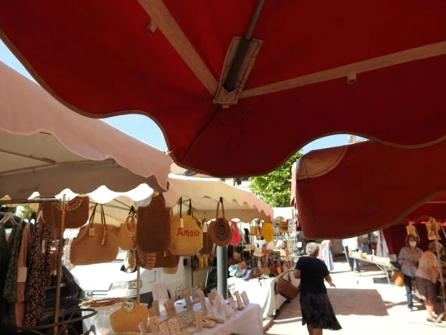 Marché de Cogolin (83)