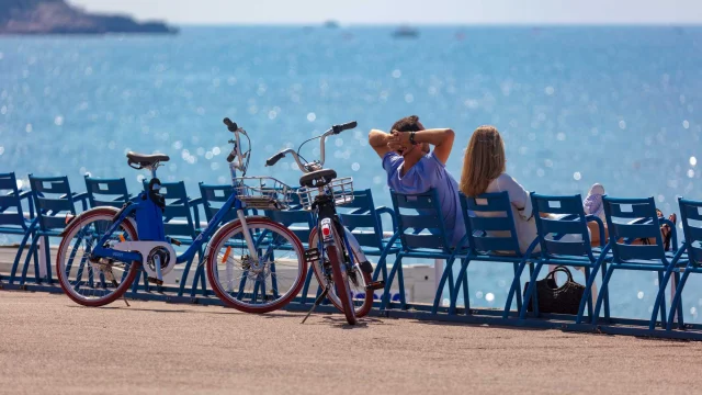 Bord De Mer Nice C J Kelapogianotmnca Redimenssionnee