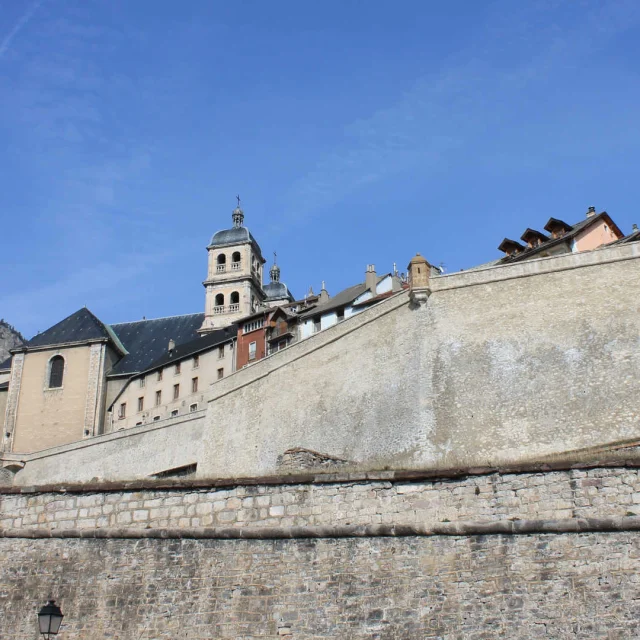 Mur d'enceinte des fortifications Vauban de Briançon