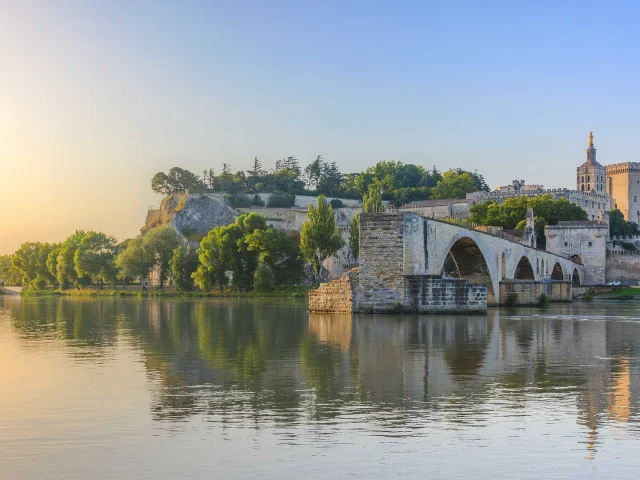 Pont Saint Benezet ou pont d'Avignon