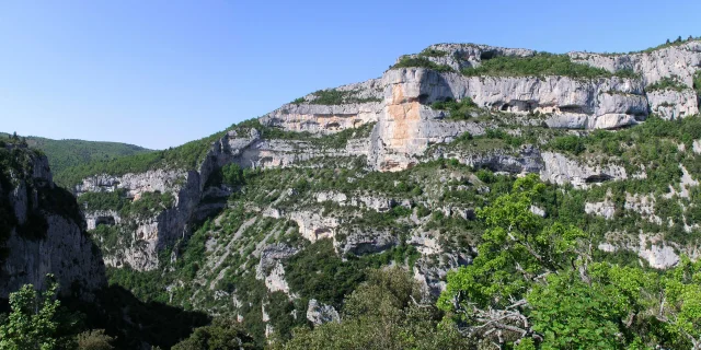 Le Rocher De Cire dans les Gorges De La Nesque