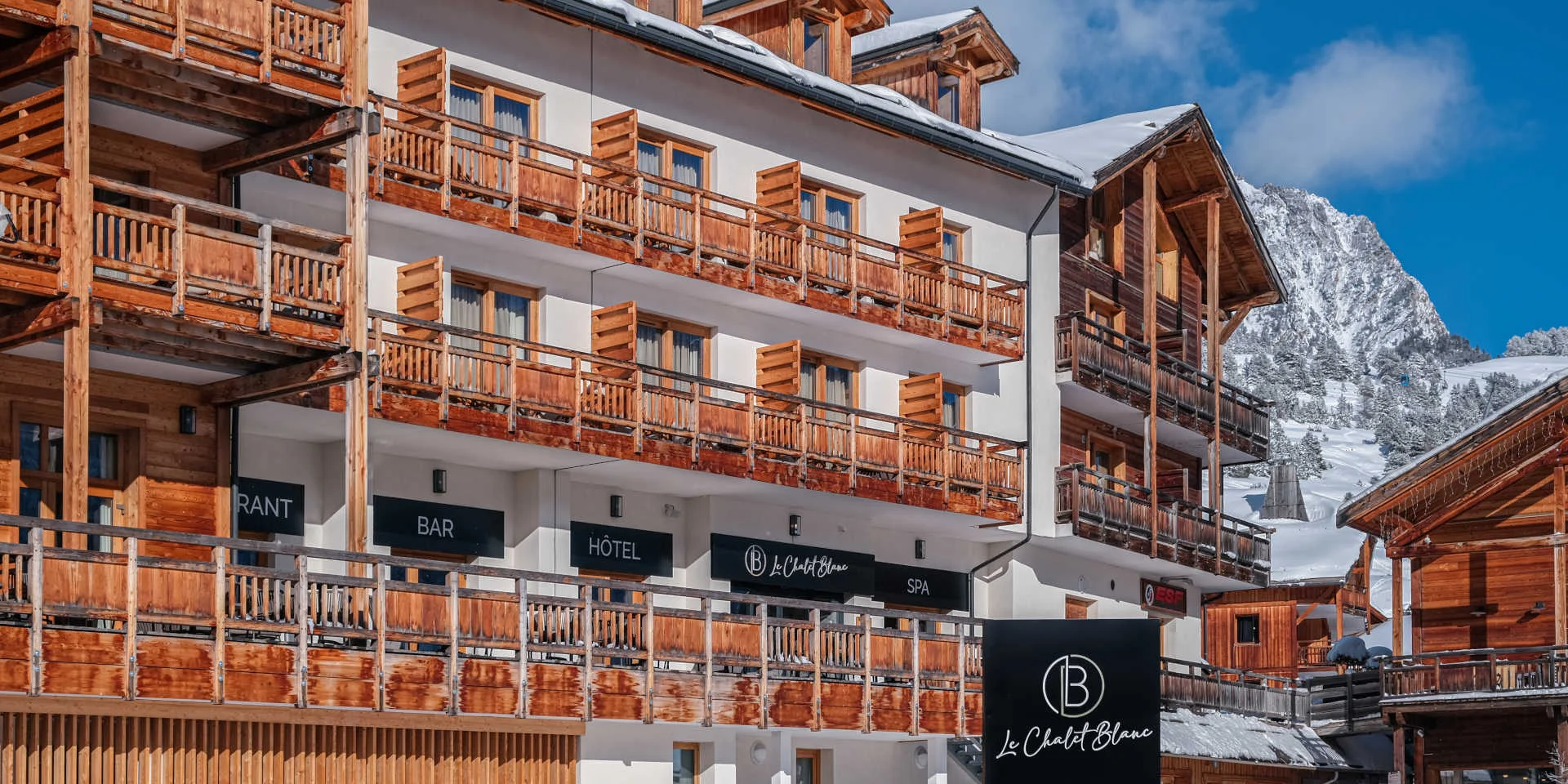 Façade Le Chalet Blanc Montgenèvre Alpes