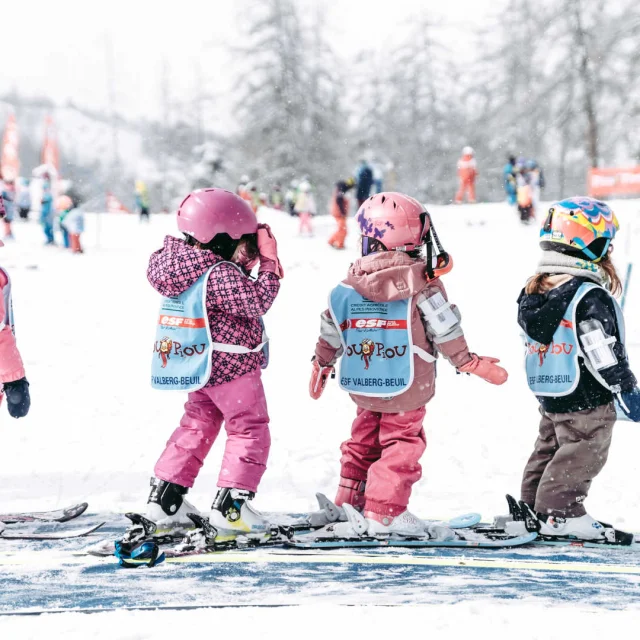 Children skiing with the Piou Piou club in Valberg