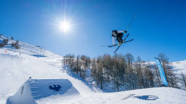Saut Ski Serre Chevalier Alpes