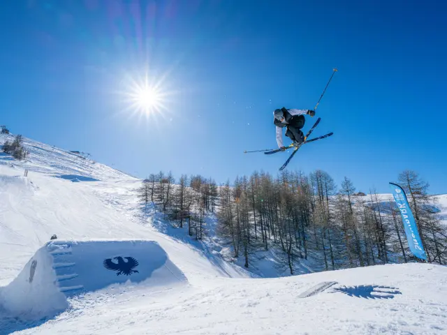 Saut Ski Serre Chevalier Alpes