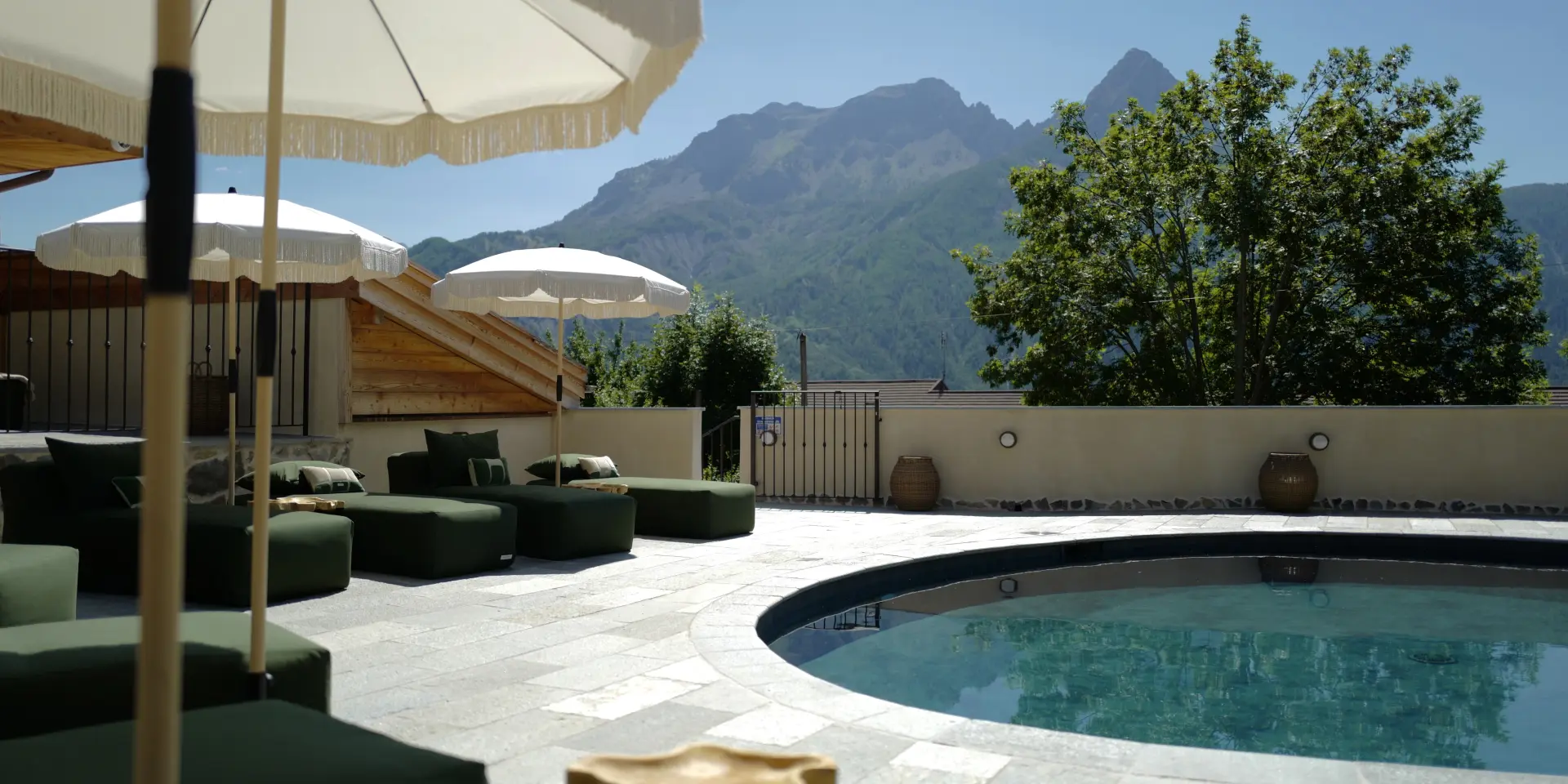 Piscine Hôtel Le Prieuré Pra Loup 1500 Alpes-du-Sud
