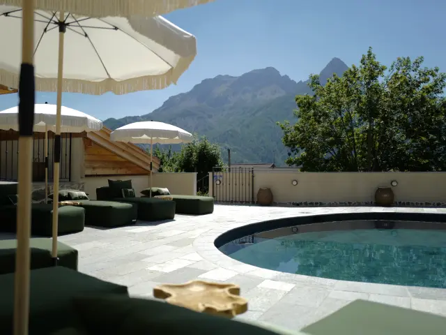 Piscine Hôtel Le Prieuré Pra Loup 1500 Alpes-du-Sud