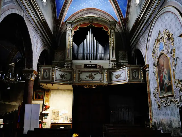 Orgel der Stiftskirche Saint-Martin in La Brigue